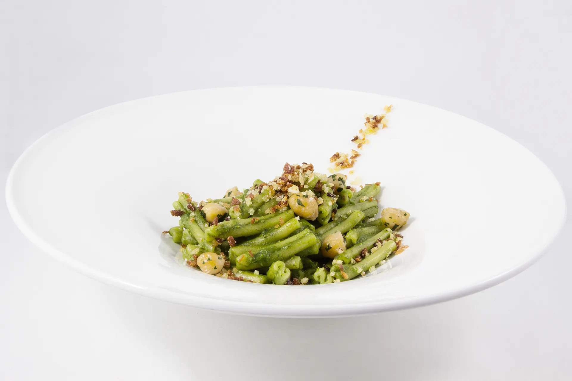 Ricetta Caserecce Molisane La Molisana con cime di rapa, ceci saltati e briciole di pane - Pasta La Molisana