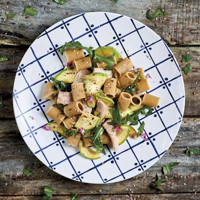 Ricetta Mezzi Rigatoni con Zucchine, Tonno e Rucola - La Molisana