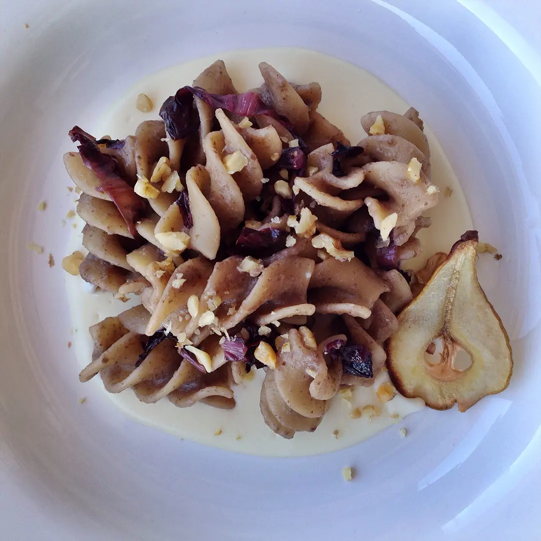 Ricetta pasta con radicchio, stracchino e noci - La Molisana