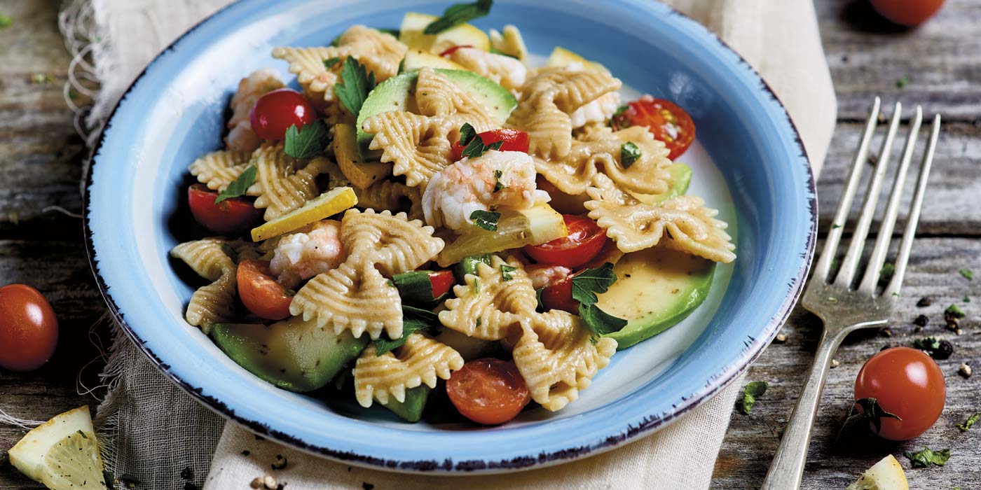 Ricetta Insalata di farfalle integrali con avocado, limone e scampetti - La Molisana