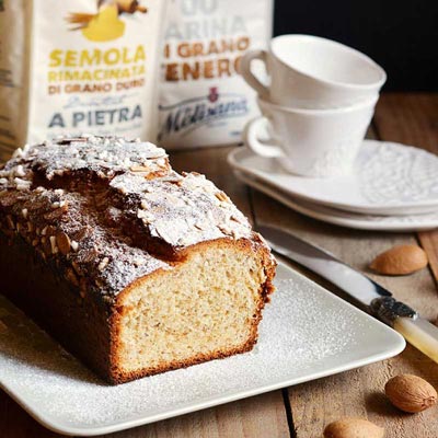 Ricetta plumcake di semola con mandorle - La Molisana