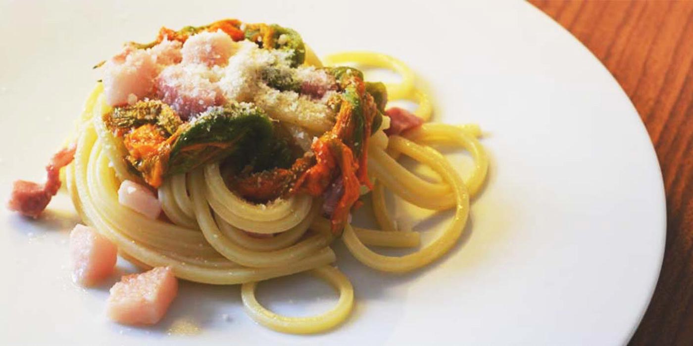 Ricetta Spaghetto Quadrato con guanciale e fiori di zucca - La Molisana