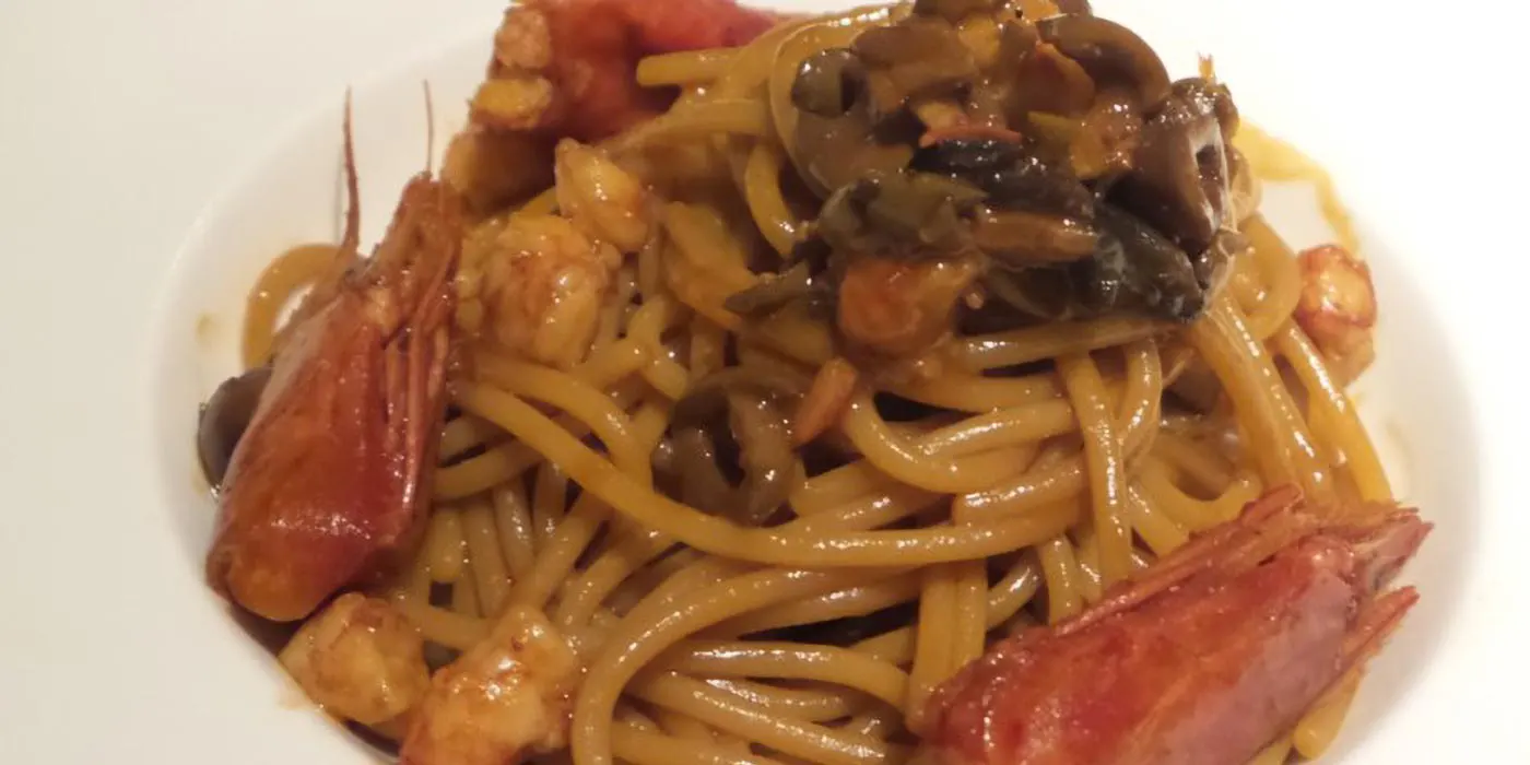 Ricetta Spaghetti integrali con gamberi rossi e olive taggiasche - La Molisana