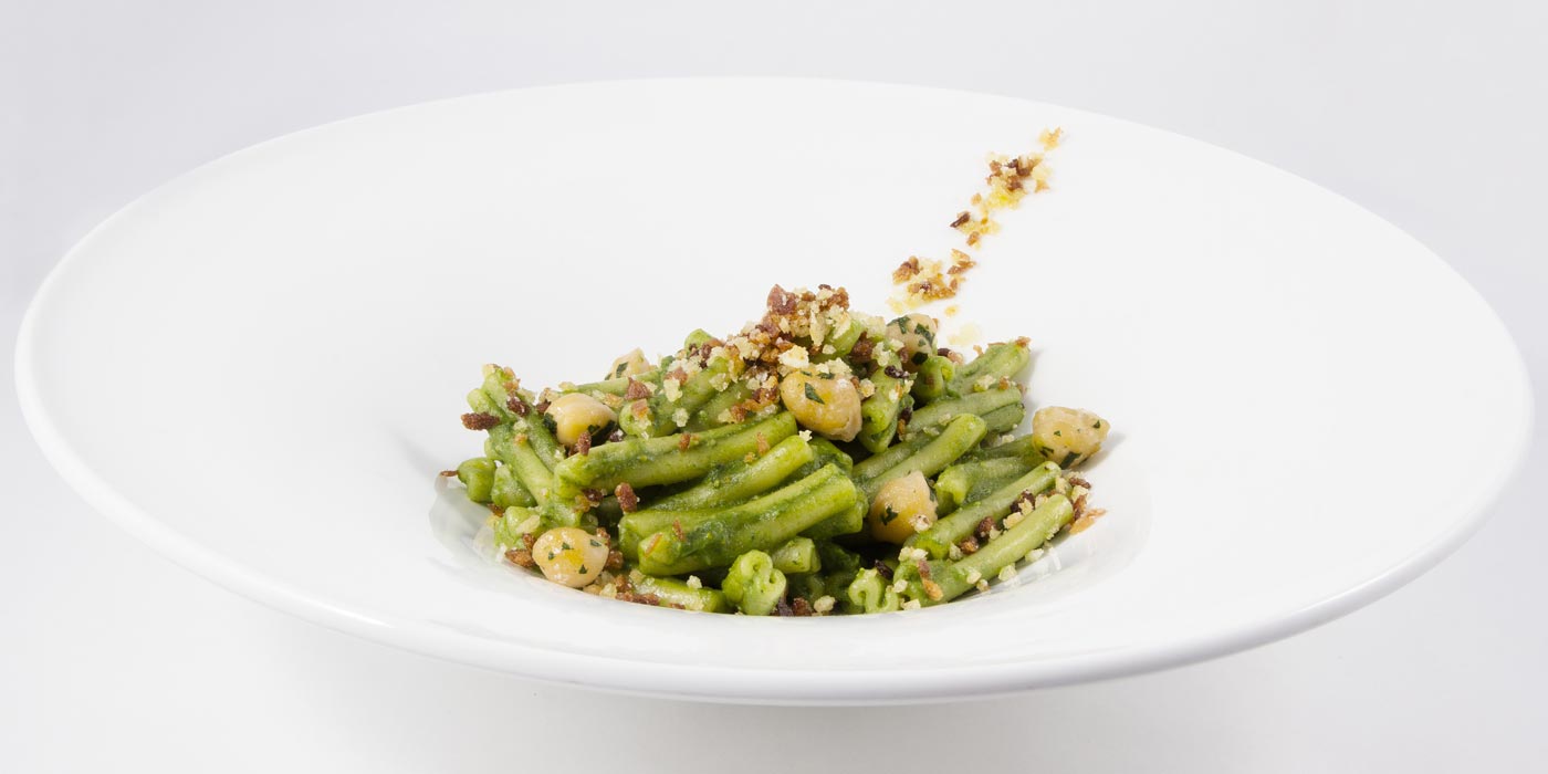 Ricetta Caserecce Molisane La Molisana con cime di rapa, ceci saltati e briciole di pane