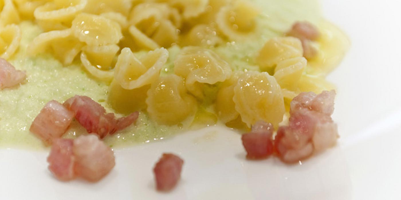 Ricetta Funghetti La Molisana con purea di verza e pancetta croccante