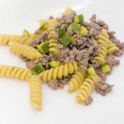 Ricetta Fusilli La Molisana con carne di vitello e zucchine