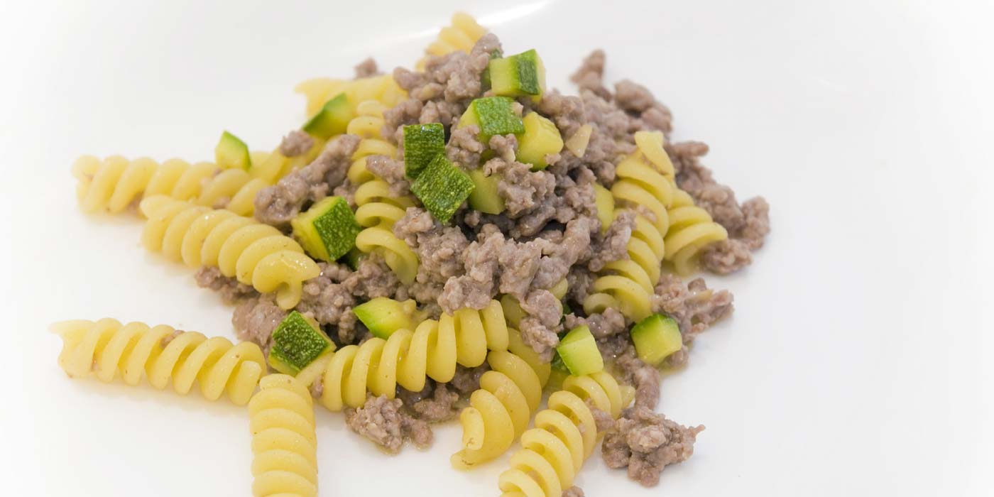 Ricetta Fusilli La Molisana con carne di vitello e zucchine