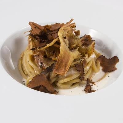 Ricetta Spaghetto Quadrato La Molisana con crema di carciofo, tartufo nero pregiato e fonduta di taleggio