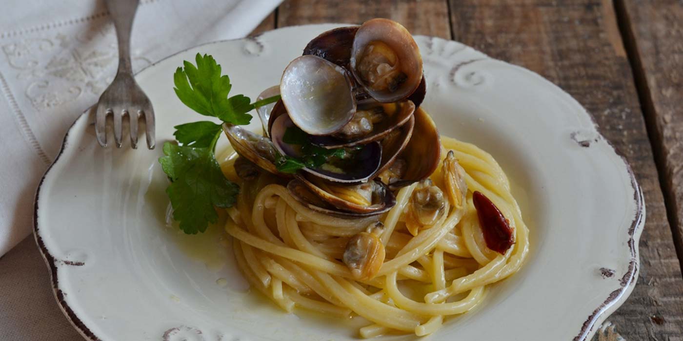 Ricetta Spaghetto Quadrato La Molisana alle vongole veraci e ceci neri