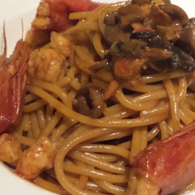 Ricetta Spaghetti integrali con gamberi rossi e olive taggiasche - La Molisana