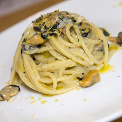 Ricetta Spaghetto Quadrato mantecato al pecorino di Moliterno - La Molisana