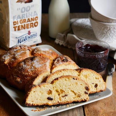 Ricetta Treccia con uva passa e scorzette di arancia - La Molisana