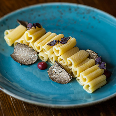 Ricetta Rigacuore “La Molisana” con manteca podolica e tartufo scorzone estivo molisano - La Molisana