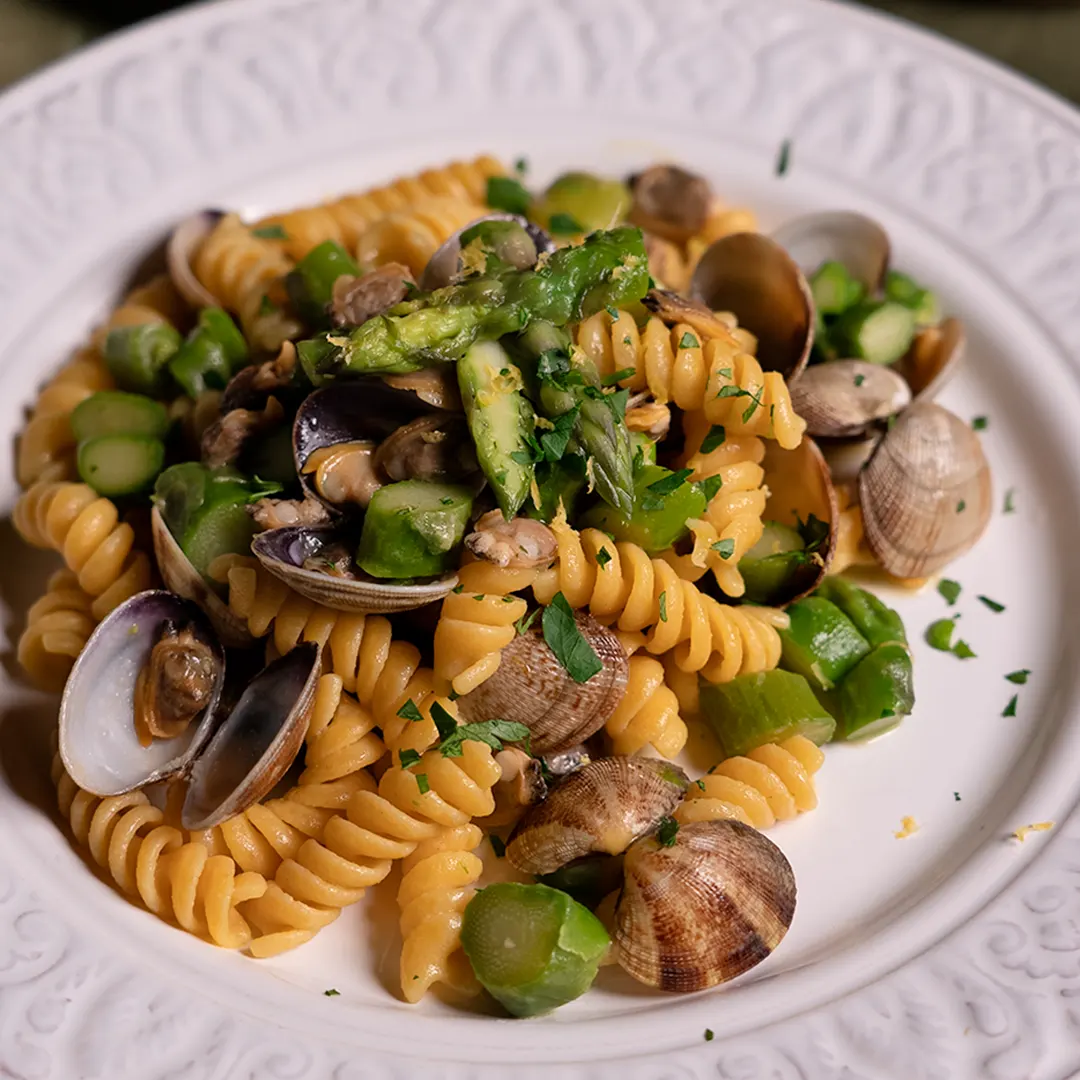 Fusilli con asparagi, vongole e scorza di limone - Pasta La Molisana